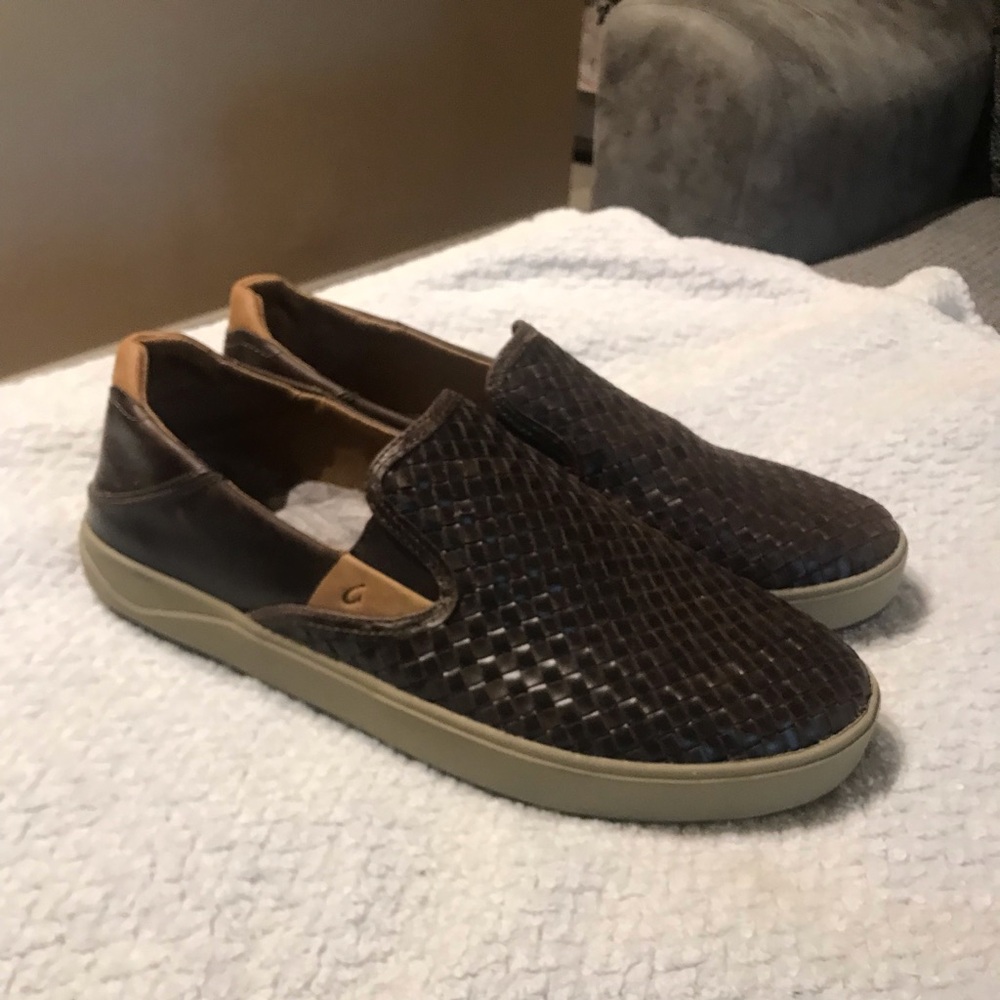 Olukai size 11.5 like new